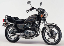 Zadel Suzuki GSX 250 L