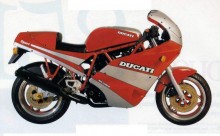 Rechter achterkant Ducati 750 sport
