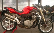 Uitlaat MV Agusta 750 Brutale