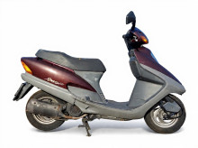 Topkuip verbinding onder Honda CHA 125 Spacy