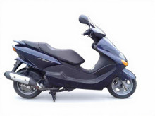 Rechter achterkant Yamaha YP 125 Majesty