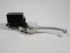 Rempomp achter Suzuki Burgman 650