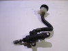 Rempomp achter Yamaha YZF R1