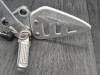 Fussrastetrager vorne links Suzuki GSX R 750