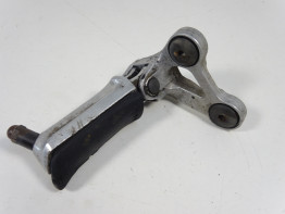 Fussrastetrager vorne links Honda CBR 1000 F