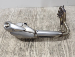 Auspuff Triumph Trident 660