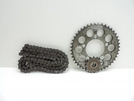 Ketting en tandwielset Suzuki SV 650