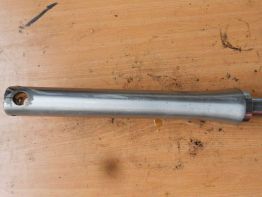 Standrohr links unten Suzuki VS 800 Intruder