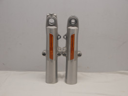 Fork pipe outside Harley Davidson Touring