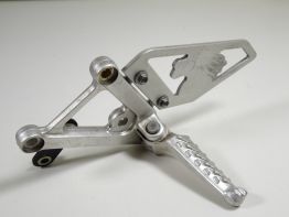 Schetsplaat links Aprilia RSV 1000