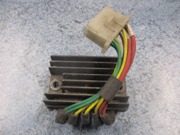 Regler Gleichrichter Honda Goldwing GL