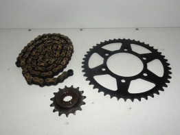Ketting en tandwielset Ducati monster 600