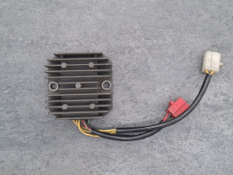 Spanningsregelaar Honda CB 250 RS