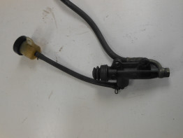 Rempomp achter Ducati monster 600