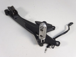 Fussrastetrager vorne rechts Honda CBF 600