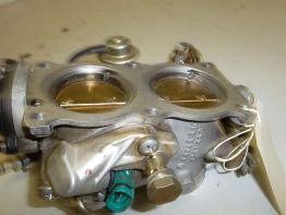 Gasklephuis Aprilia RSV 1000