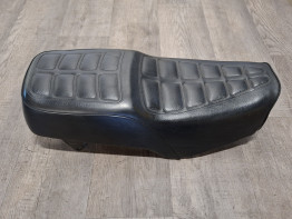 Zadel Suzuki GN 125