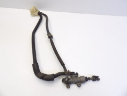 Rempomp achter Suzuki SV 650