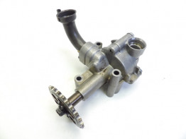 Oliepomp Honda VF 700 750 Supermagna