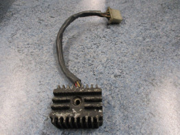 Spanningsregelaar Yamaha XS 360