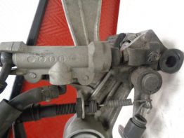 Rempomp achter Honda VTR 1000 F