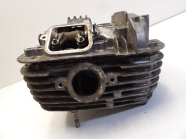 Cylinder head Suzuki VS 700 Intruder