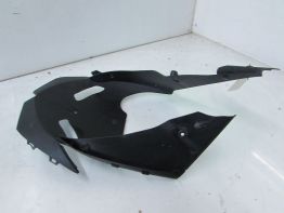 Cowl V shape under Kawasaki ZX 6 R