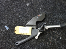 Fussrastetrager vorne links Yamaha YZF R1