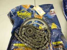Chain and sprocket kit Suzuki GSR 600