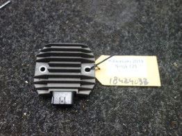 Spanningsregelaar Kawasaki Ninja 125