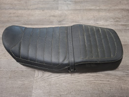 Zadel Kawasaki Z 550 GT