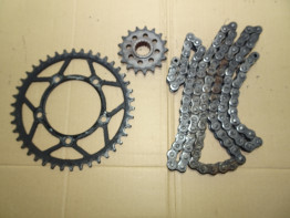 Kettensatz Aprilia Tuono 1000