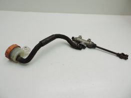 Rempomp achter Honda ST 1100 Pan European