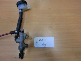 Rempomp achter Kawasaki ZX 9 R