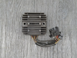 Spanningsregelaar Suzuki Madura 1200