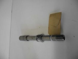 Axle front Suzuki GSX F 650