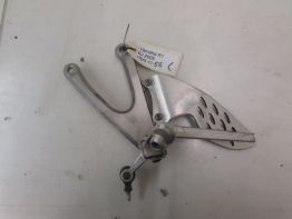 Fussrastetrager vorne links Yamaha YZF R1