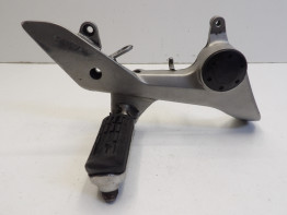 Fussrastetrager vorne rechts Honda VFR 800 I