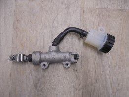 Rempomp achter Kawasaki Z 900