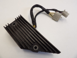 Regler Gleichrichter Honda CB 700