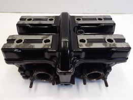 Cylinder head Yamaha V max