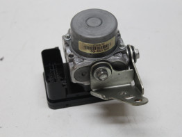 ABS pomp Honda X-adventure 750