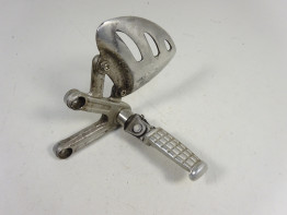 Fussrastetrager vorne links Triumph 955 daytona