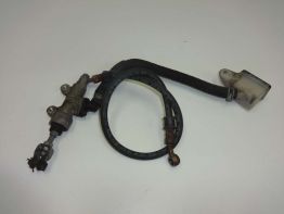 Rempomp achter Honda CBR 600 F