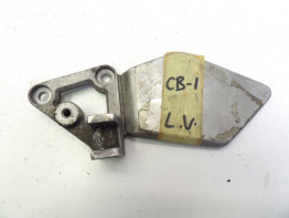 Fussrastetrager vorne links Honda CB 1