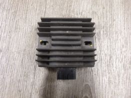 Spanningsregelaar MV Agusta 675 Brutale