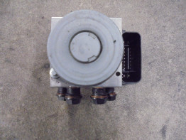 ABS pomp Ducati Streetfighter V4