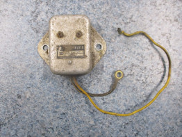 Spanningsregelaar Suzuki GS 400 E