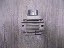 Regulator rectifier Suzuki GSX S 750