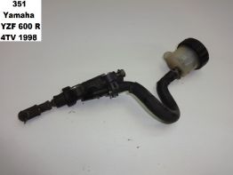 Rempomp achter Yamaha YZF 600 Thundercat